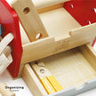 Le Toy Van – Personalisierbar Pädagogisches  Baustelle-Spielset aus Holz Werkzeugkiste für Rollenspiel  ab 3 Jahren