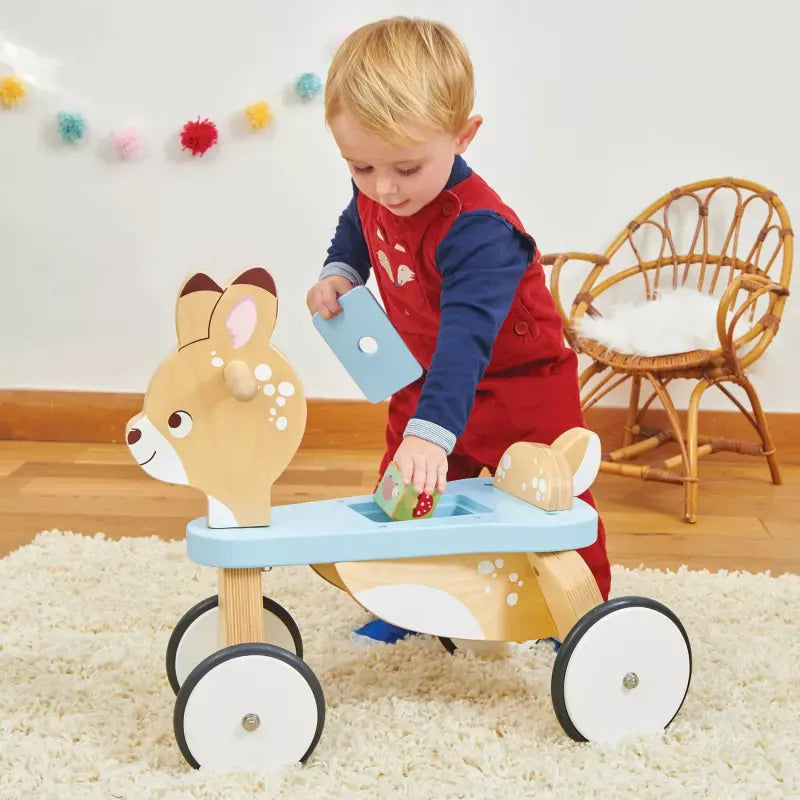 Personalisierbar 1 Stück Le Toy Van Rutschfahrzeug Reh – Holz-Rutscher PL103 ab 12 Monaten