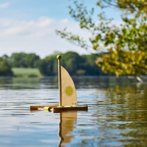 Goki Bausatz Katamaran Schiff Kinderspielzeug Segelboot - Spielzeug Opa